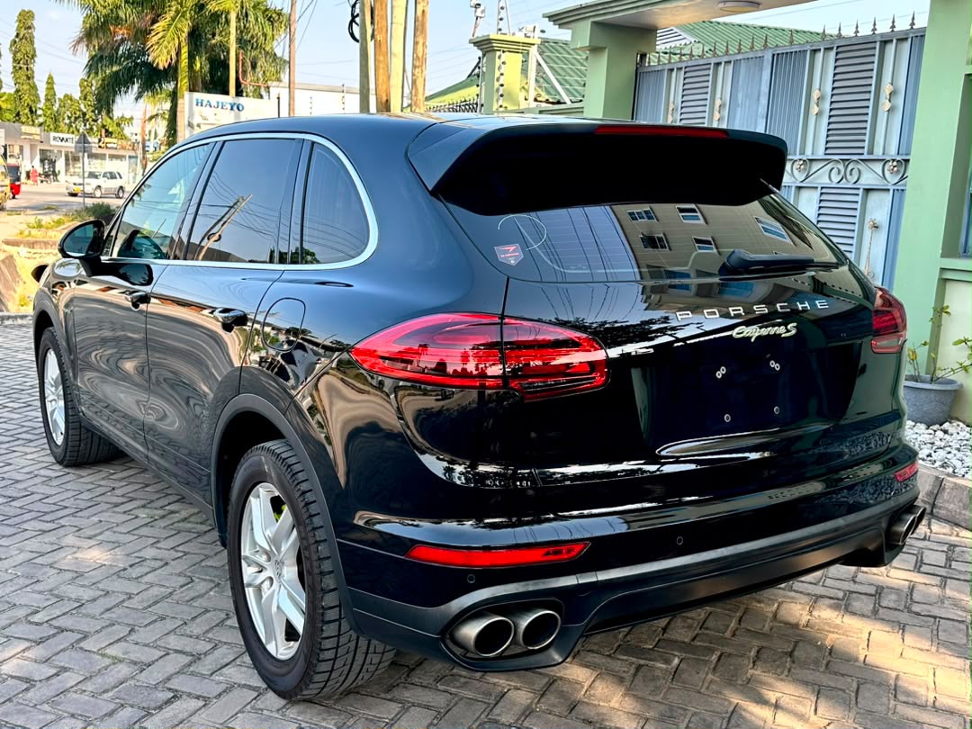 PORSCHE CAYENNE  S e-Hybrid thumbnail 7